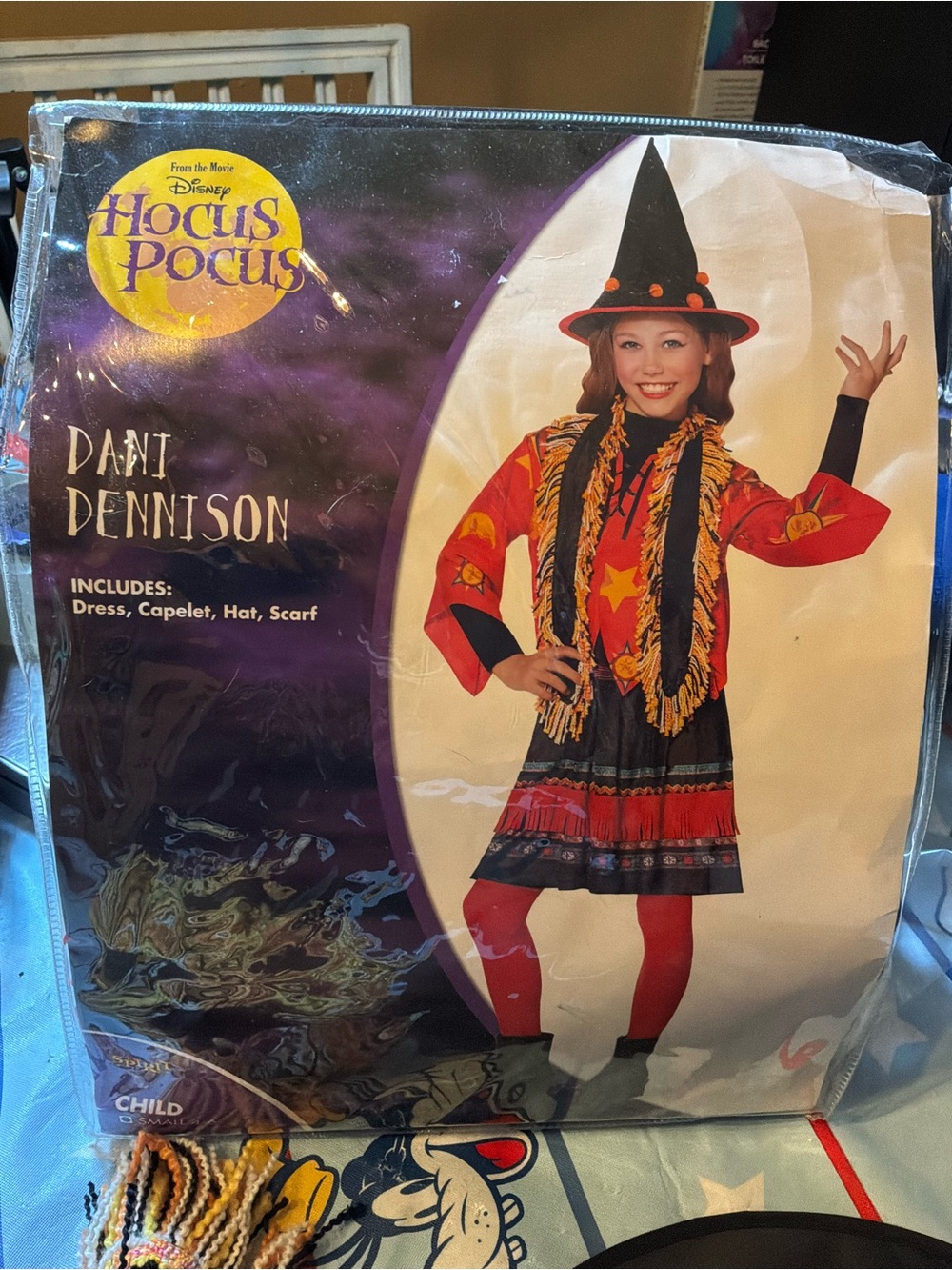 Disney hocus pocus Dani Dennison child costume size small 4-6